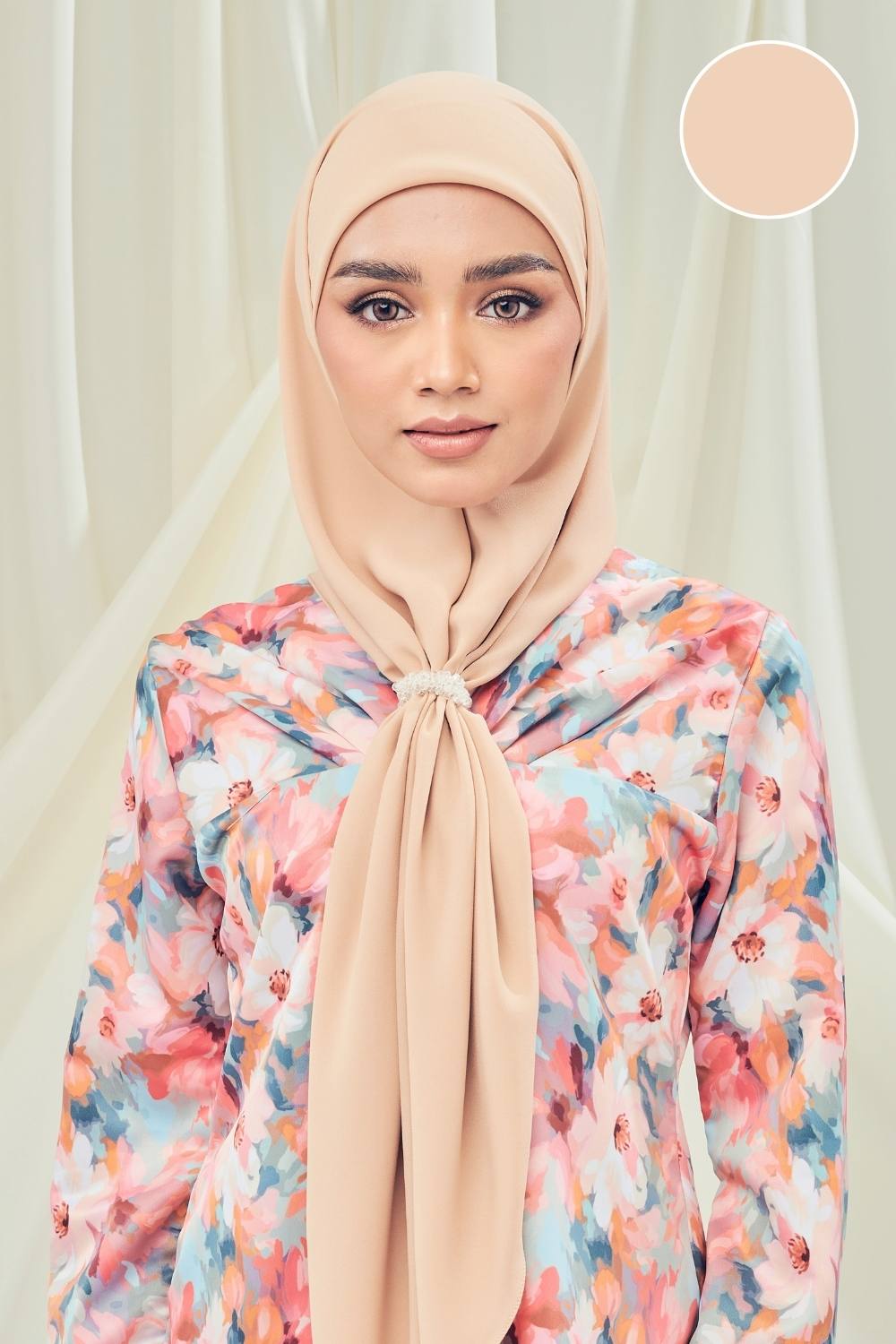 Petrascarves - Alyssa Basics Square (Nude)