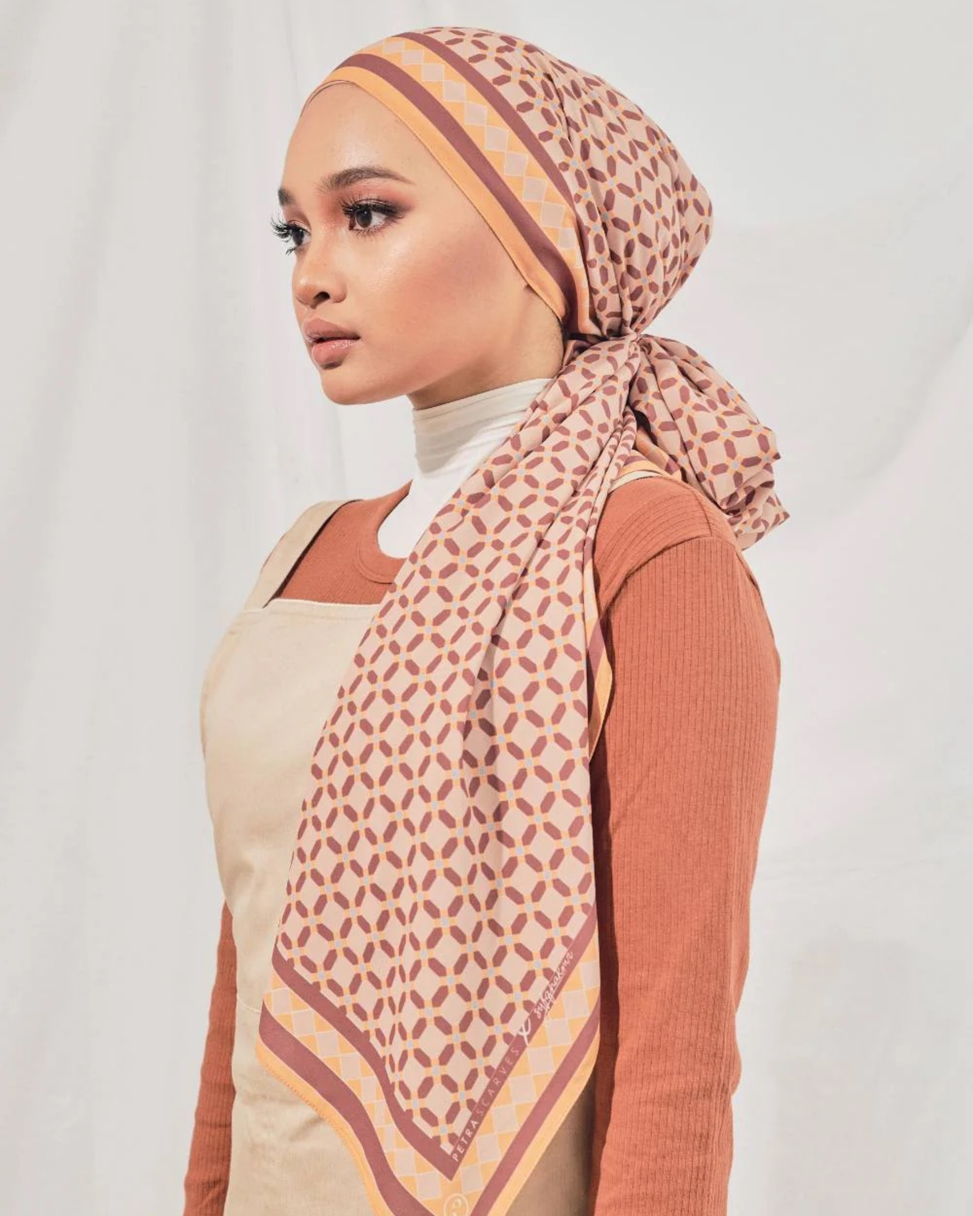 Petrascarves X Syfqhakmr Collection Shawl- Terracotta & Rusty Maroon