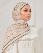 Petrascarves X Syfqhakmr Collection Shawl - Moss Green