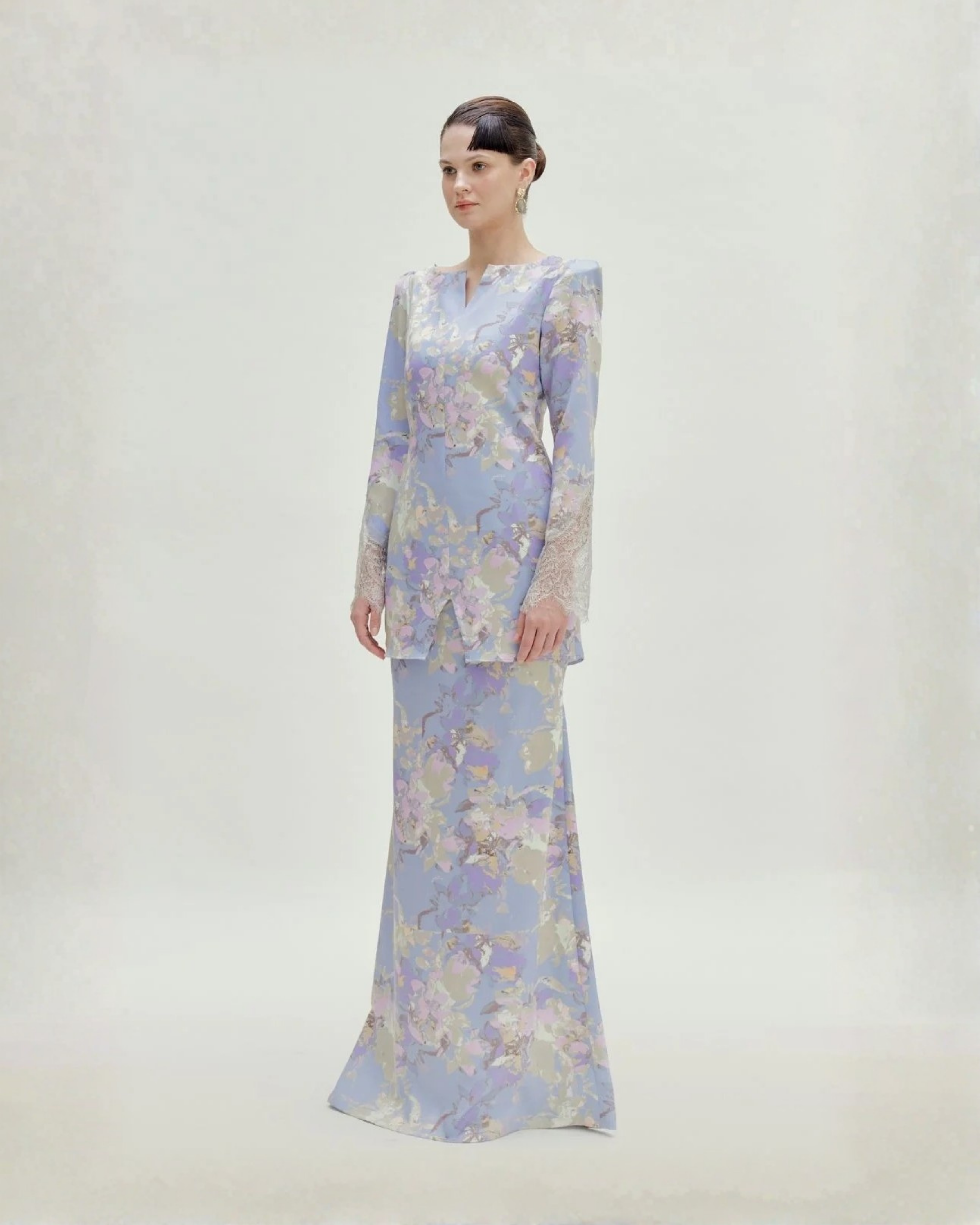 Azalea Lace Mini Kurung