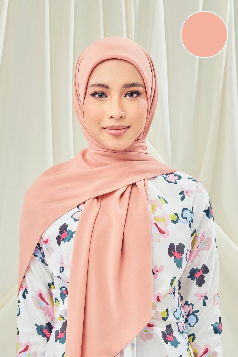 Petrascarves - Alyssa Basics Square (Coral)