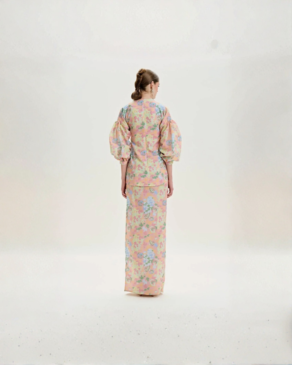 Clara Abstract Cuffed Modern Kebaya