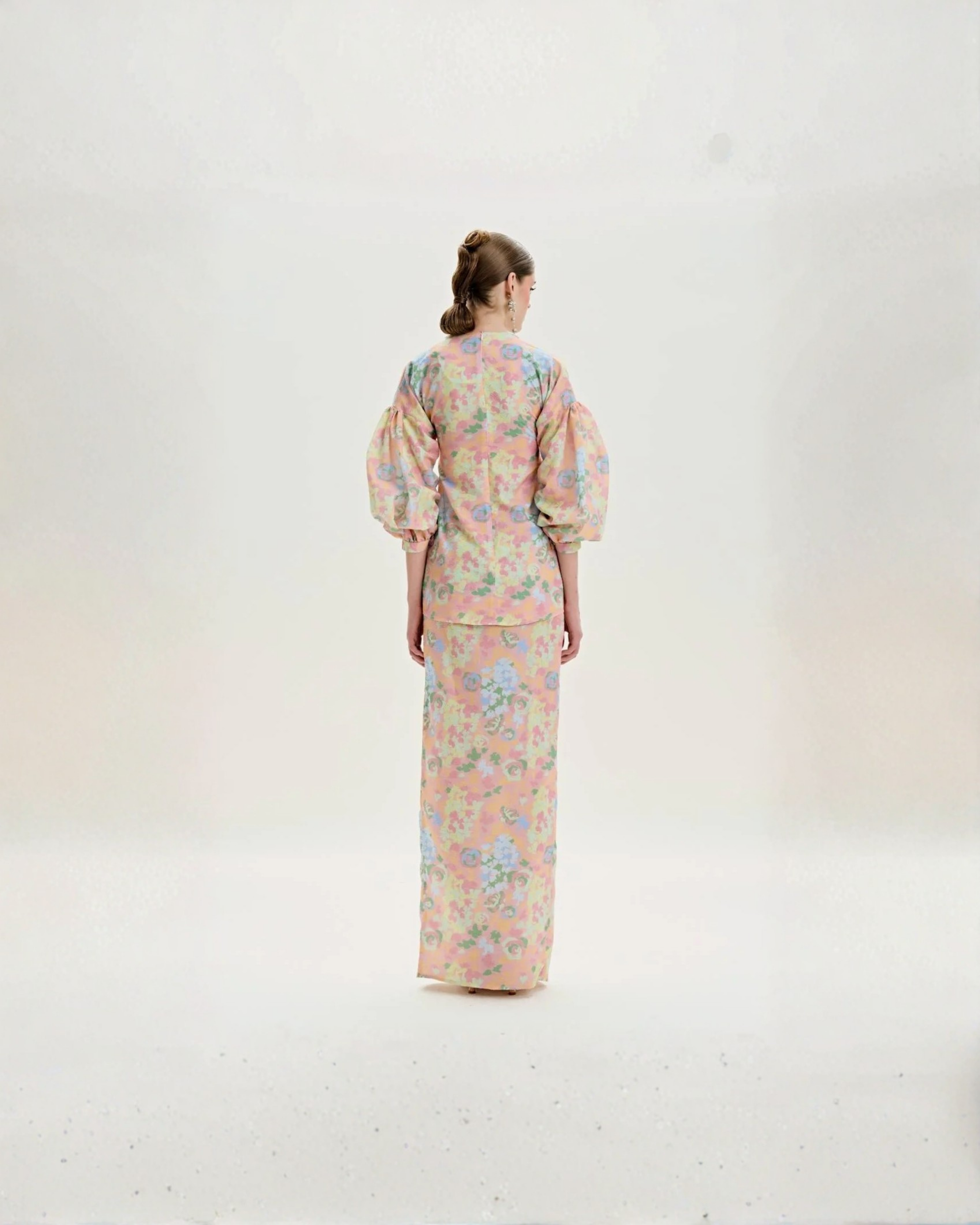 Clara Abstract Cuffed Modern Kebaya