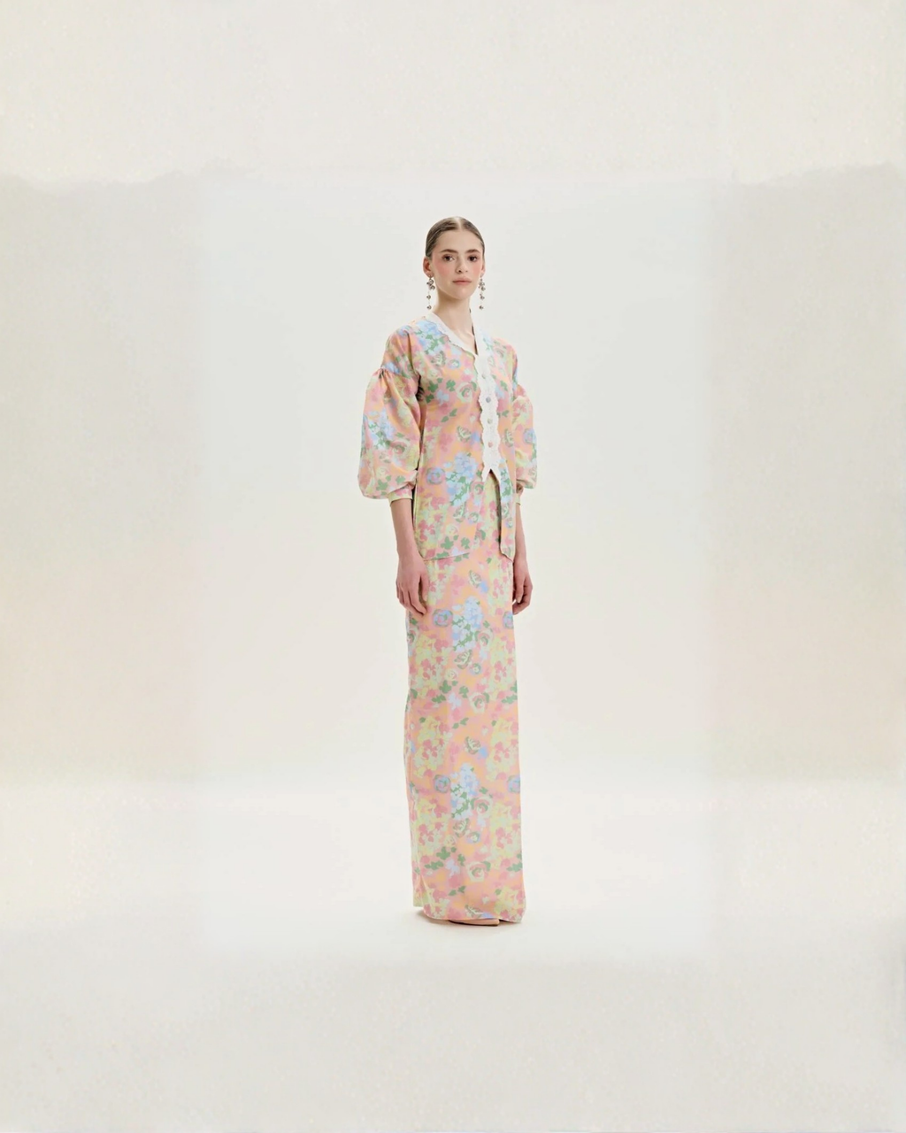 Clara Abstract Cuffed Modern Kebaya