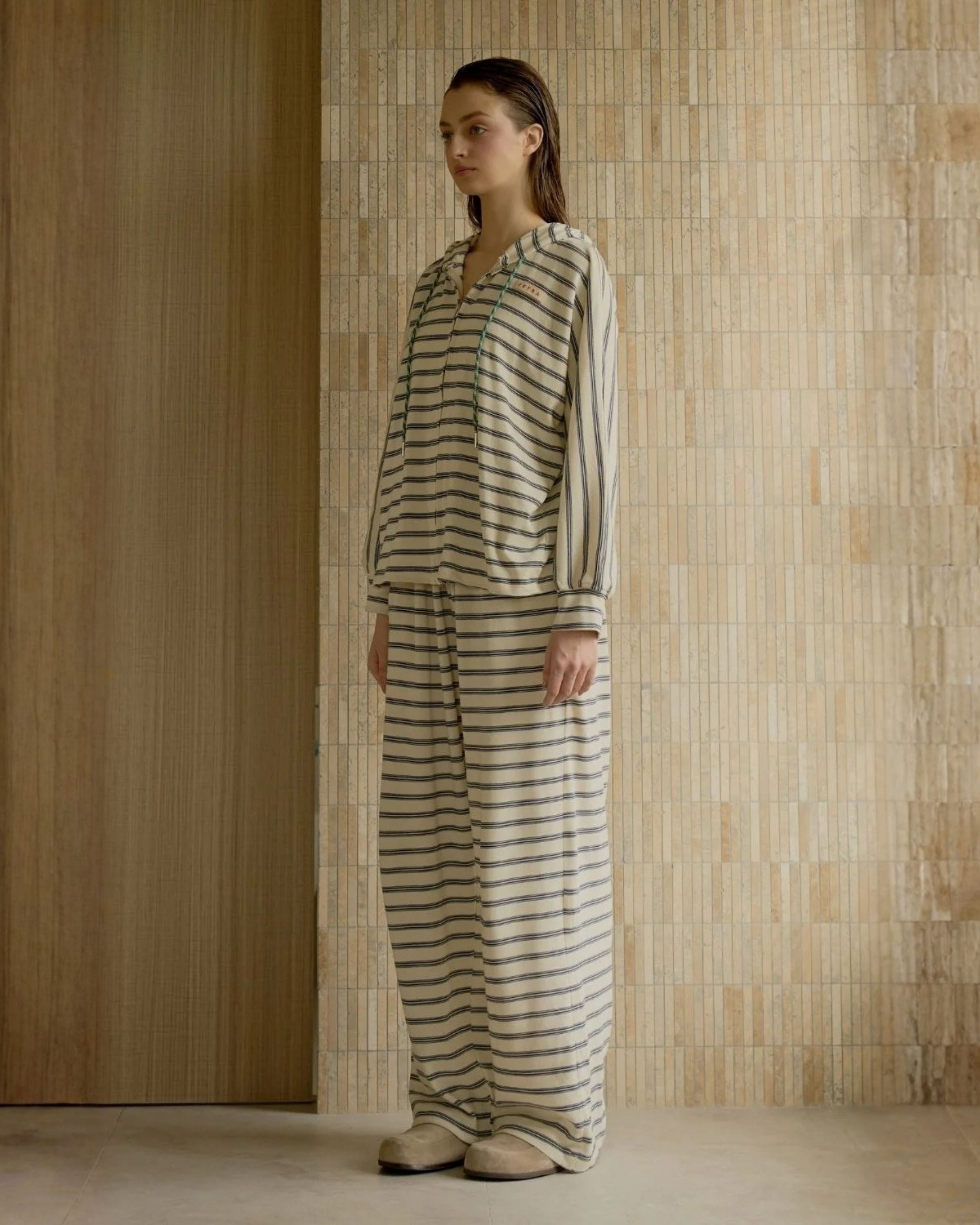 Le Voile Hoodie And Pants Sets