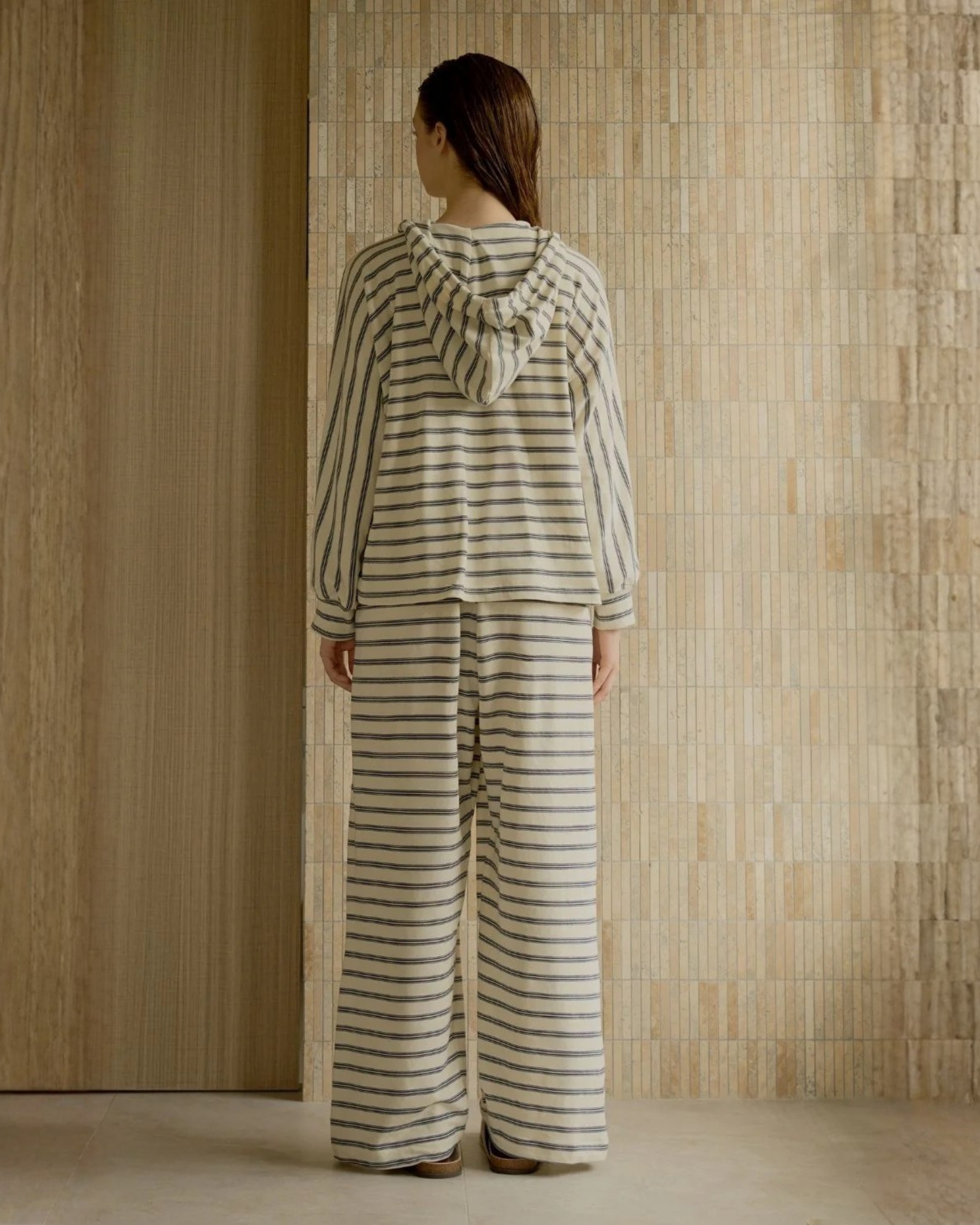 Le Voile Hoodie And Pants Sets