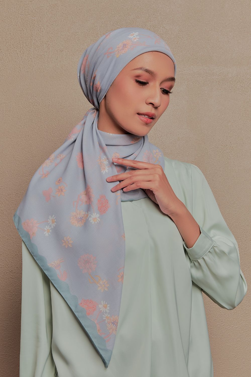 Petrascarves - Everbloome Collection Cotton Square (Bluebell)