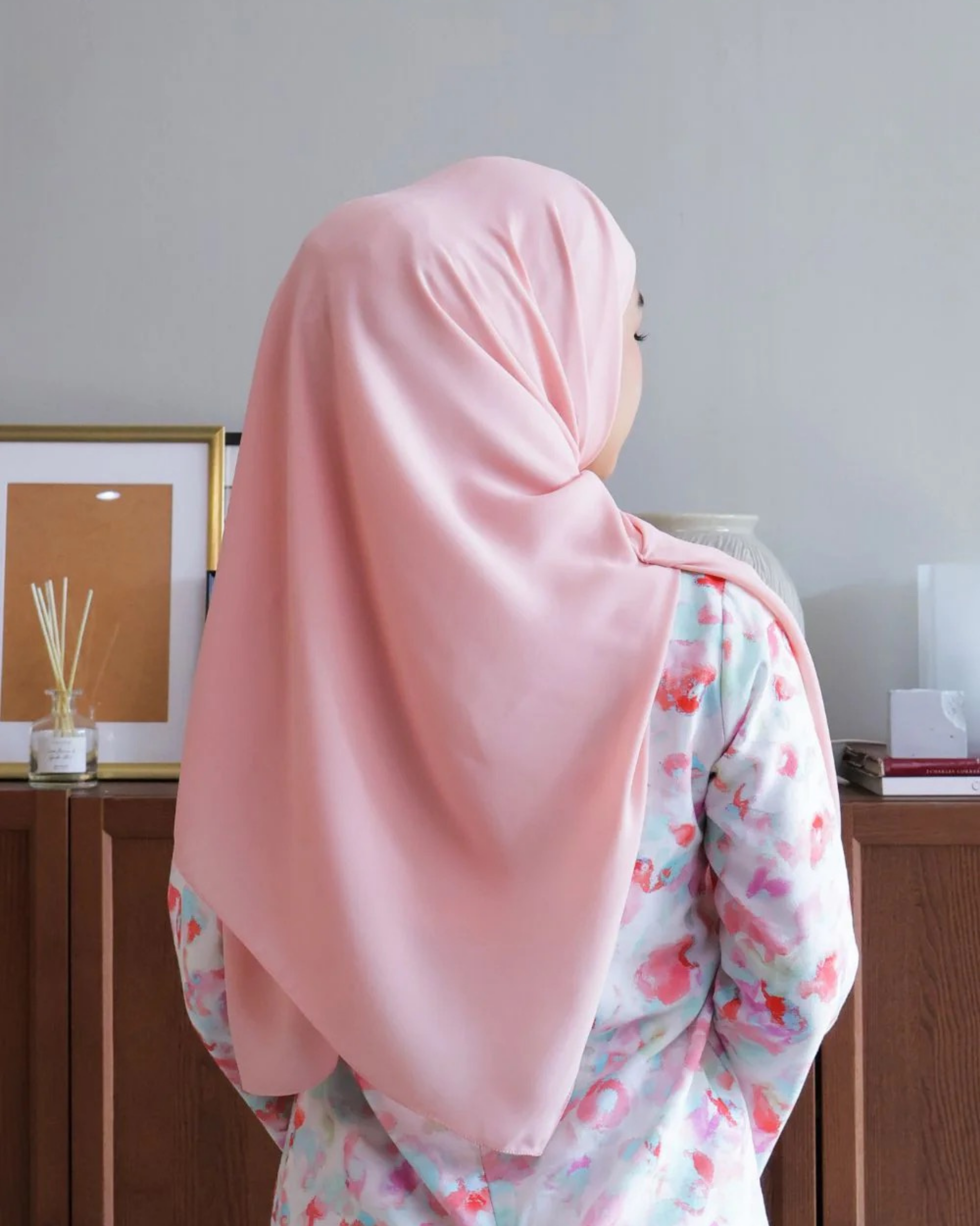 Petrascarves - Alyssa Basics Square (Salmon Pink)