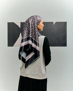 The Signature Monogram - Noir Black