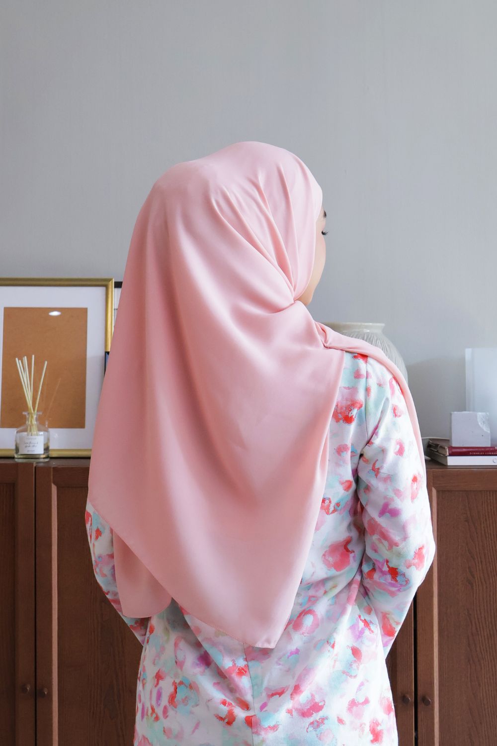 Petrascarves - Alyssa Basics Square (Salmon Pink)