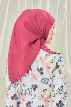 Petrascarves - Alyssa Basics Square (Scarlet)
