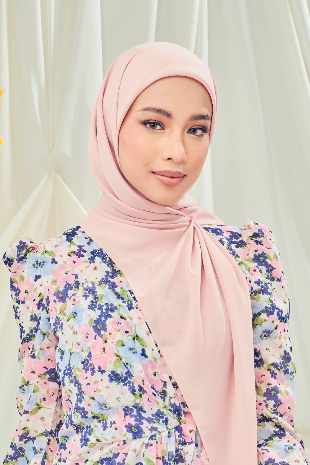 Petrascarves - Alyssa Basics Square (Blush Pink)