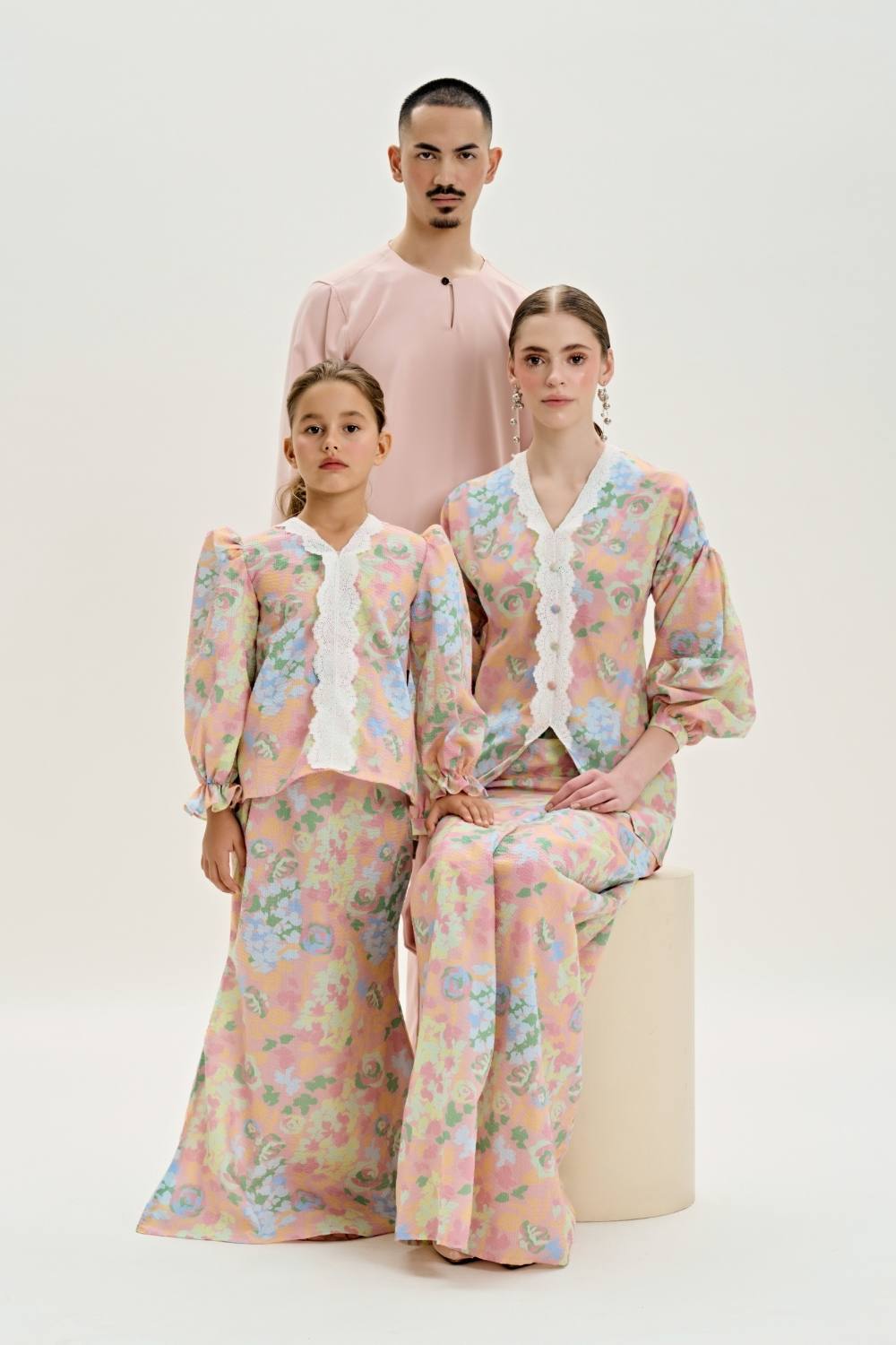 Clara Abstract Cuffed Modern Kebaya
