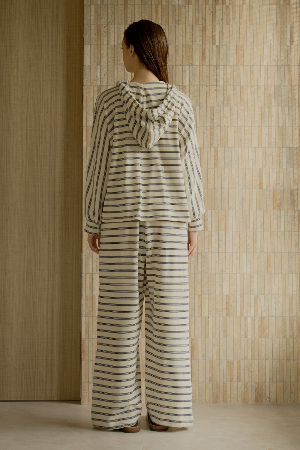 Le Voile Hoodie And Pants Sets