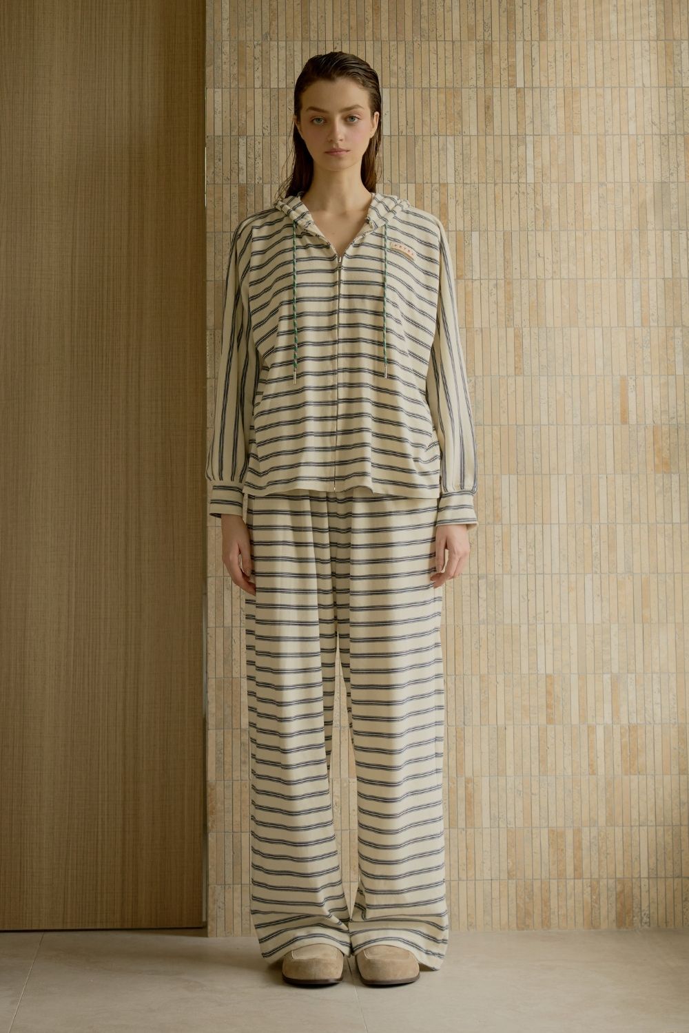 Le Voile Hoodie And Pants Sets