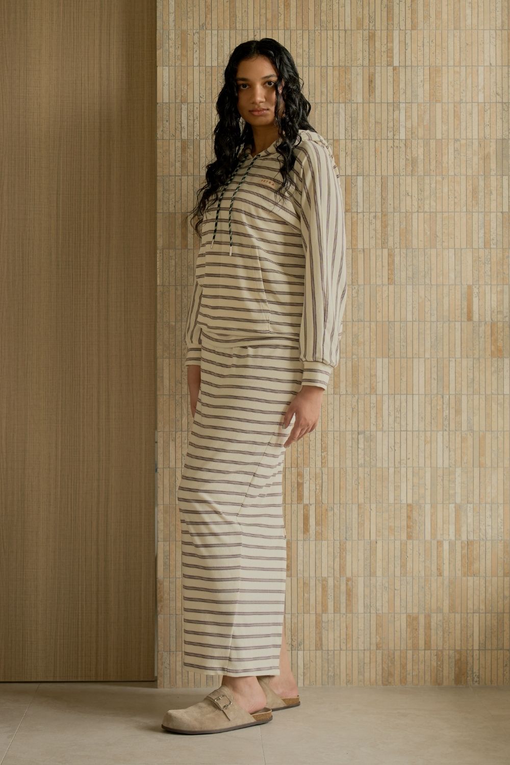Le Voile Hoodie And Skirt Sets
