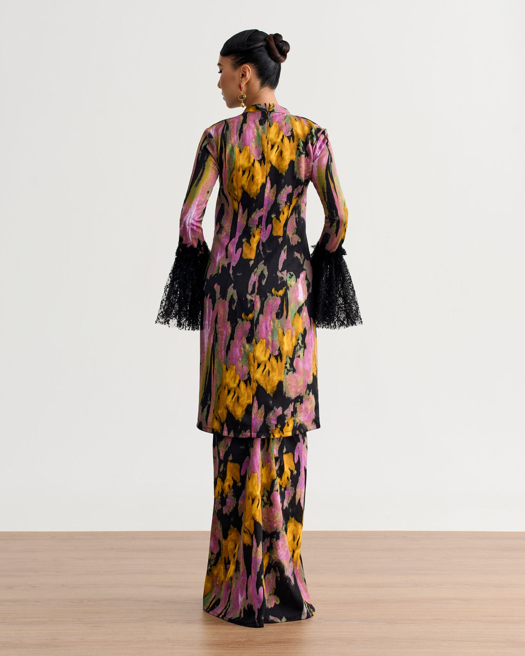 Velma Tulle Kurung Pahang