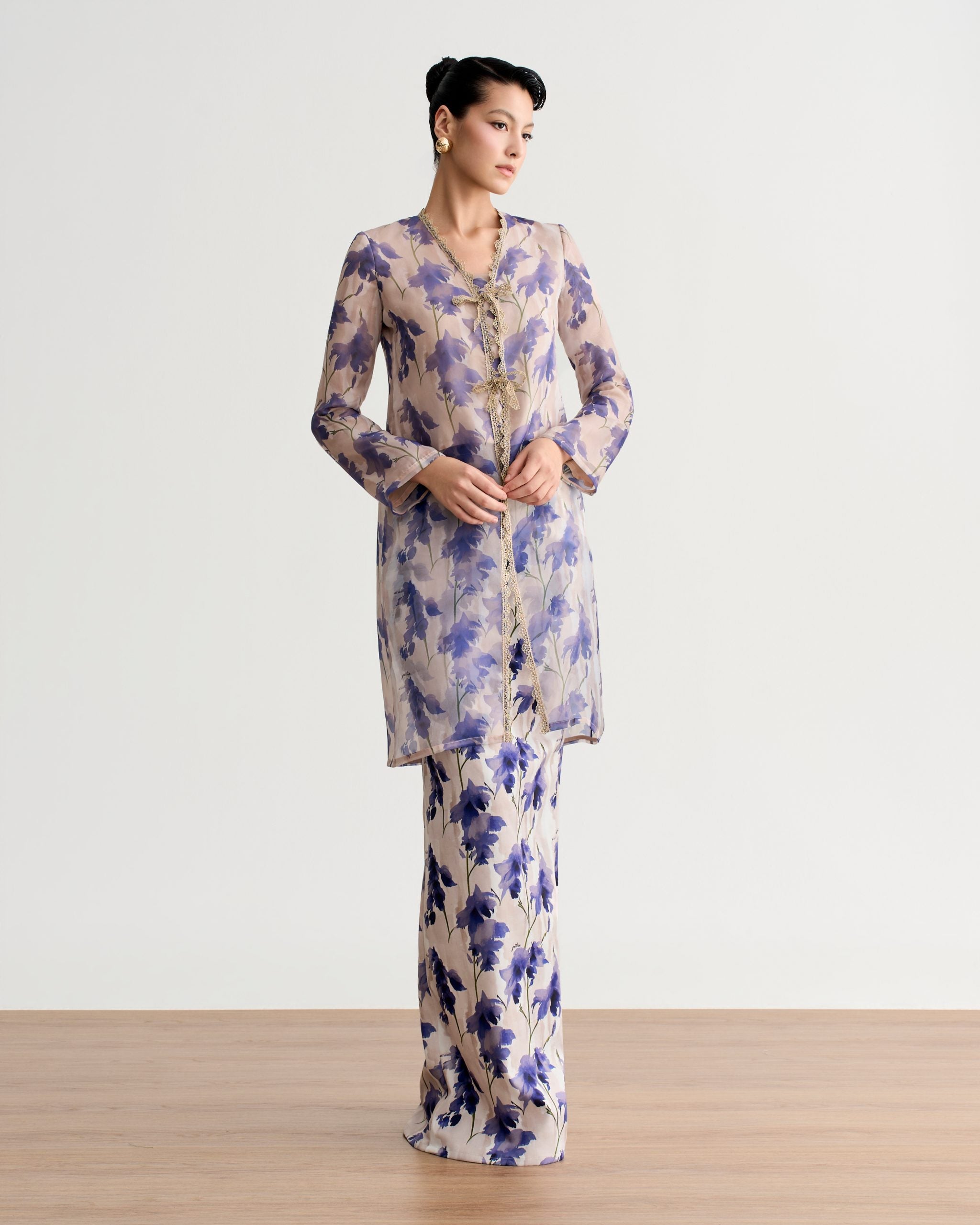 Sireya Organza Long Kebaya