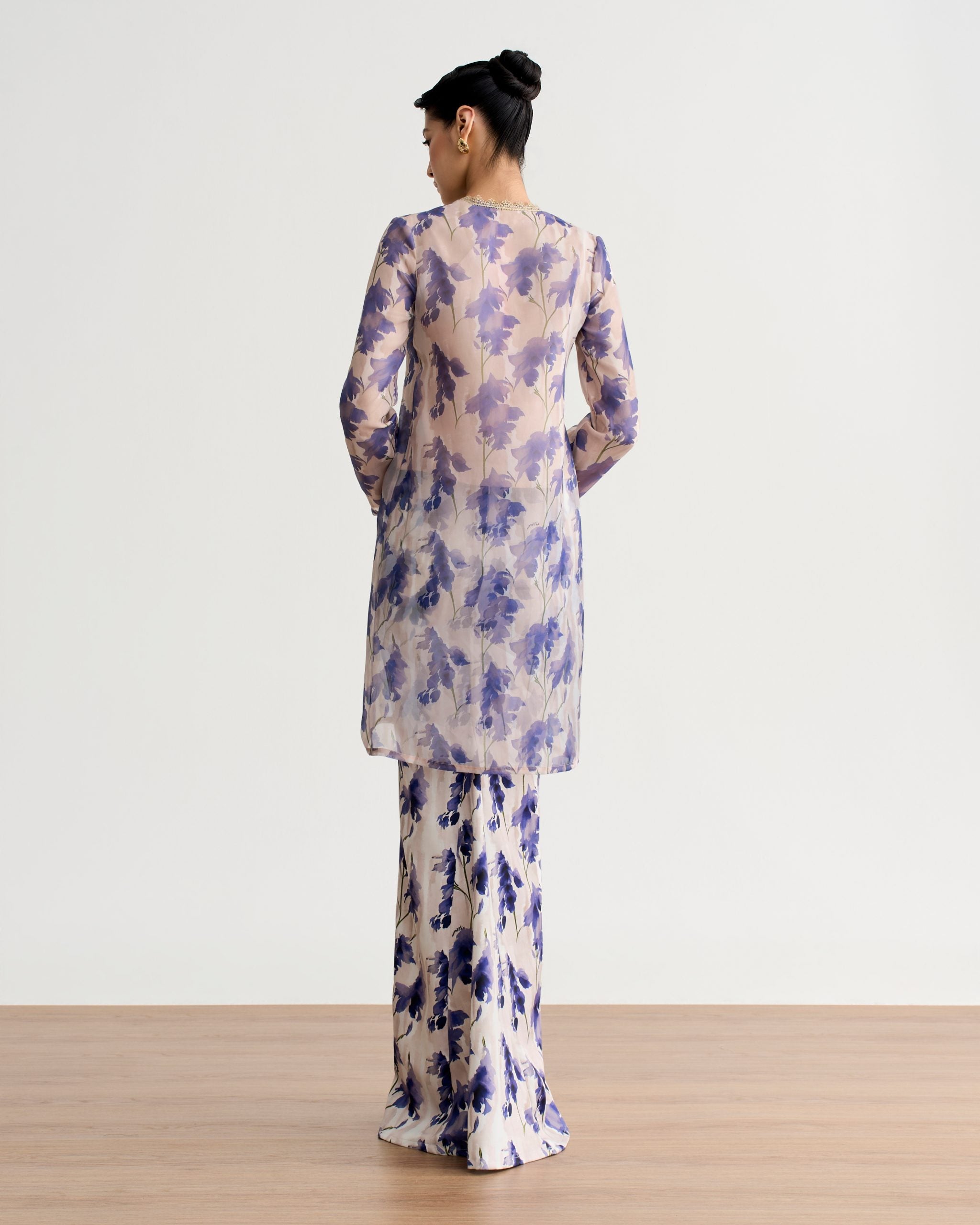 Sireya Organza Long Kebaya