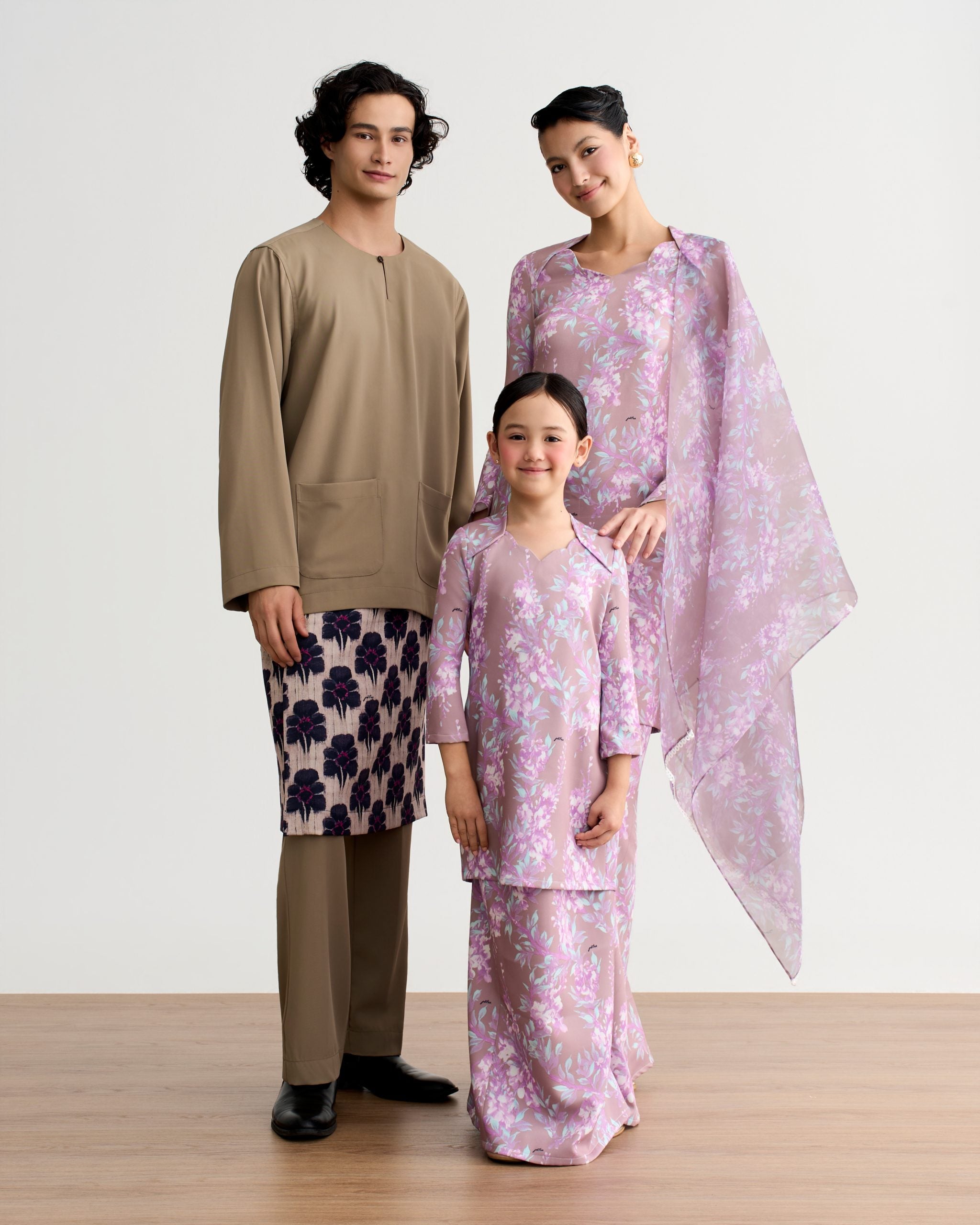 Inesa Scallop Kurung Pahang