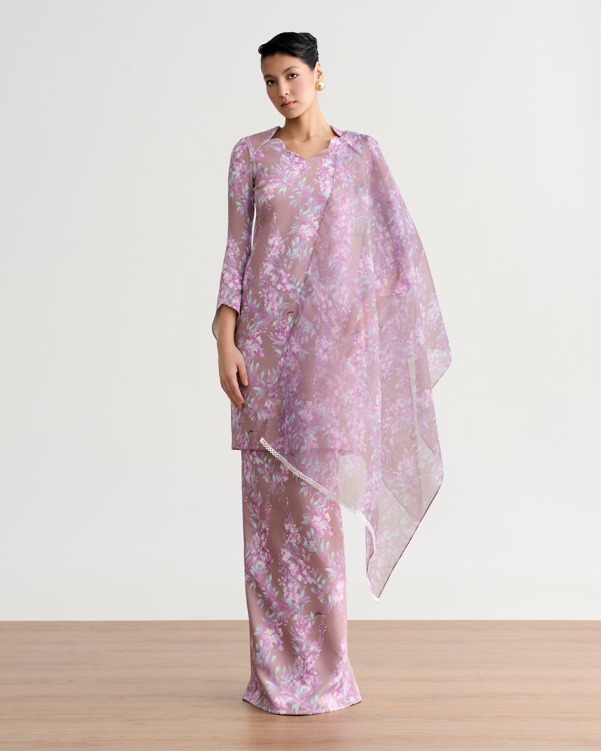 Inesa Scallop Kurung Pahang