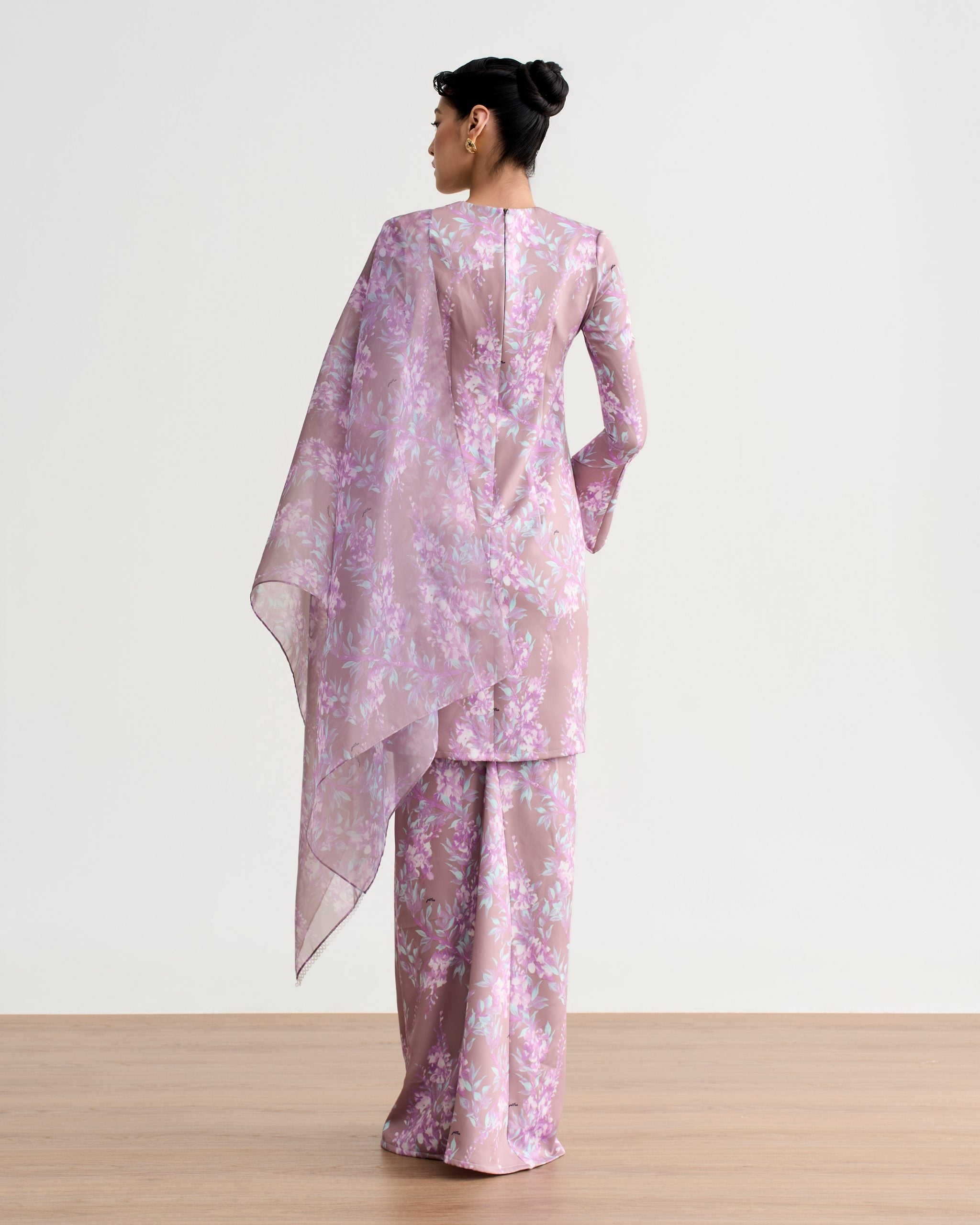 Inesa Scallop Kurung Pahang