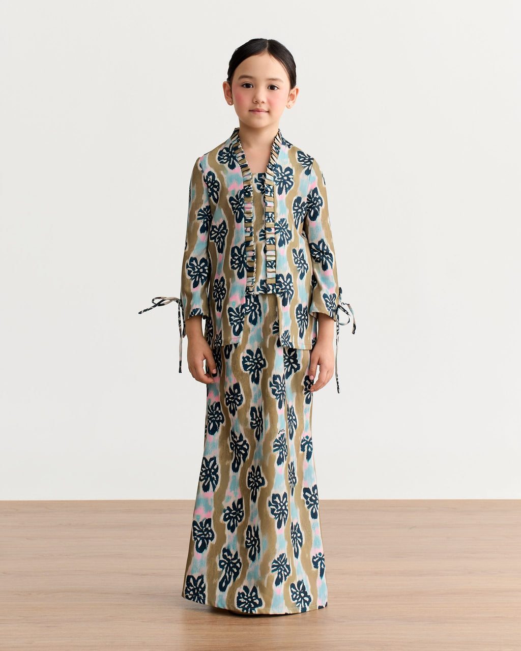 Taneea Ruffled Kebaya Kids