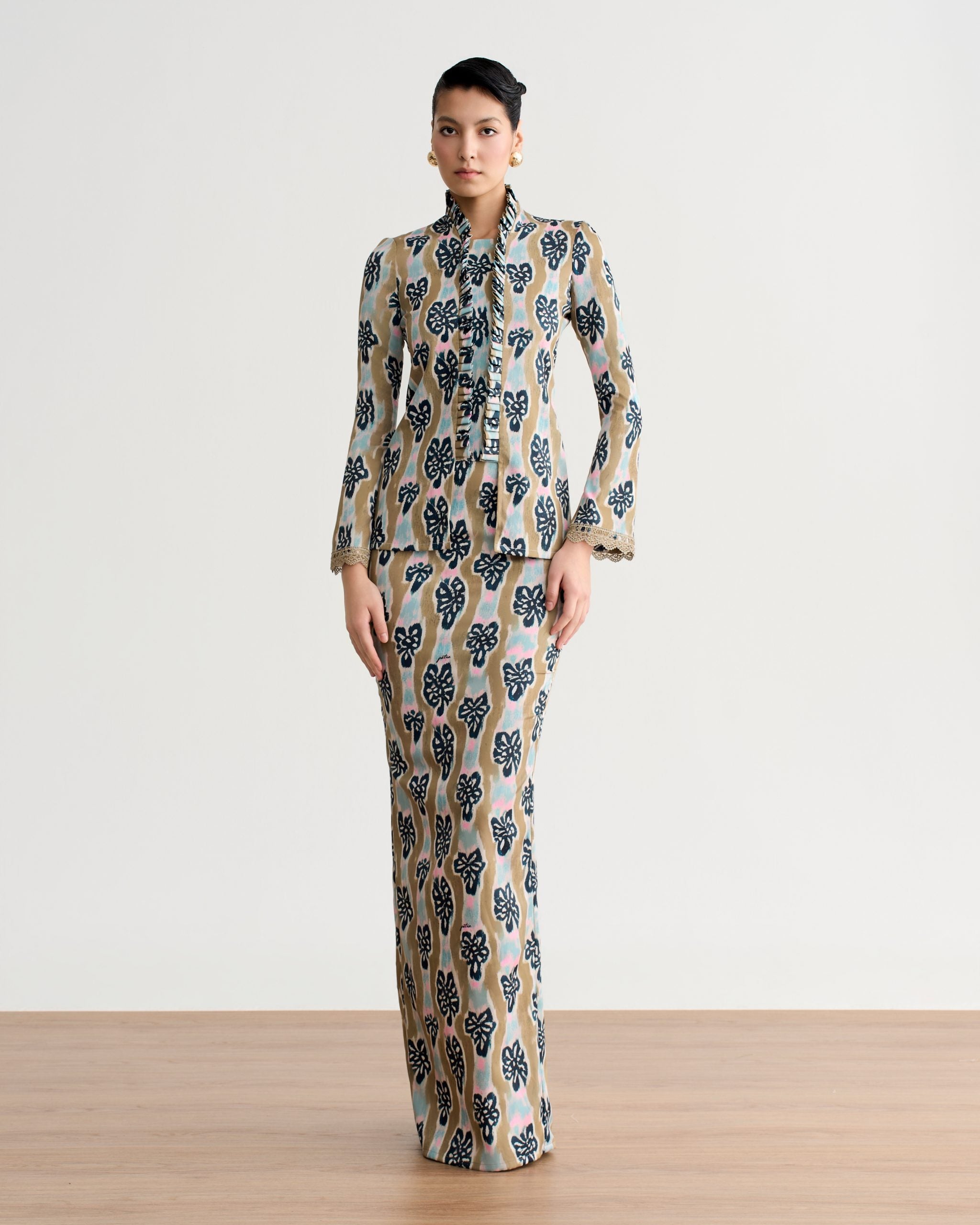 Taneea Ruffled Modern Kebaya
