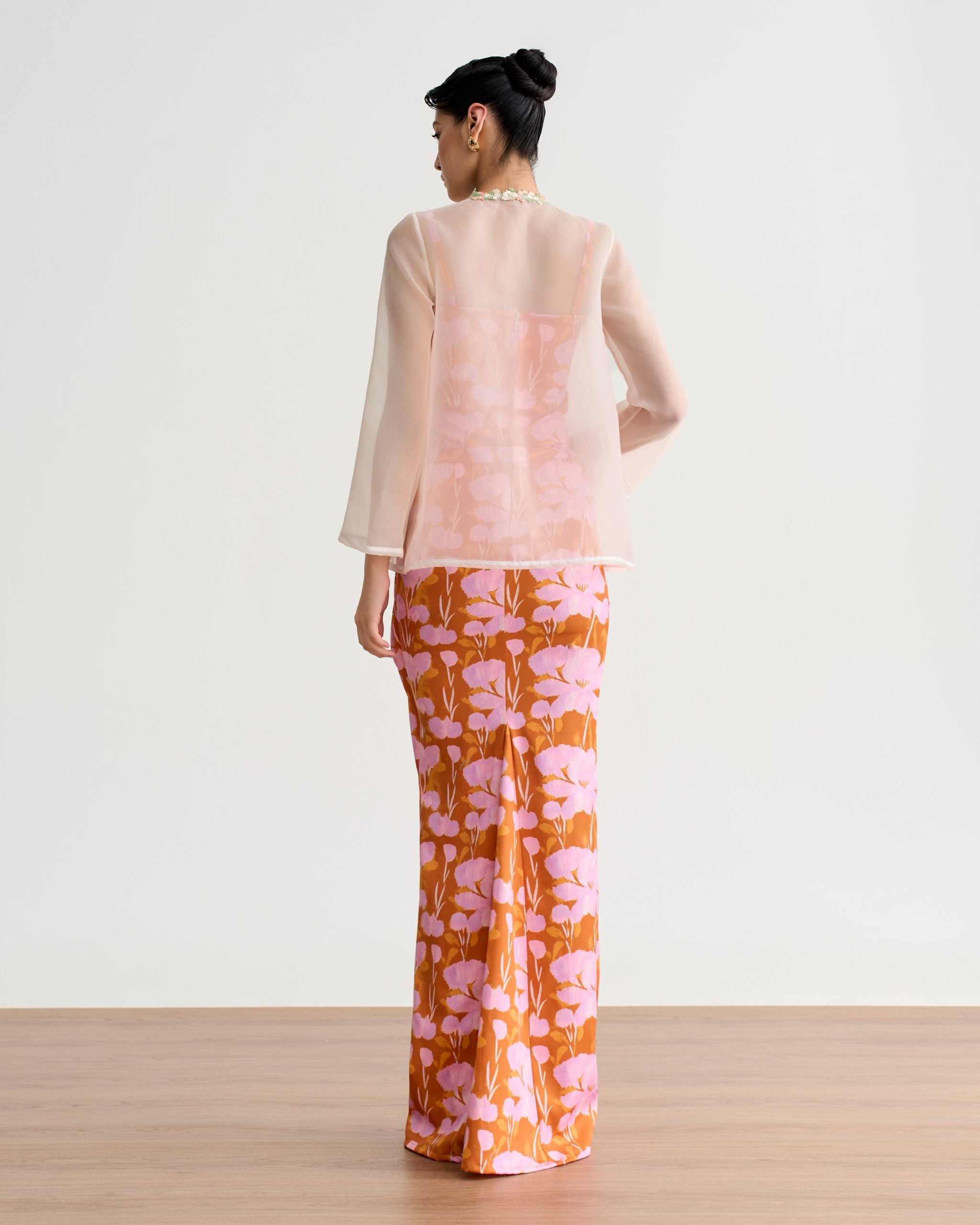 Vanessa Organza Kebaya