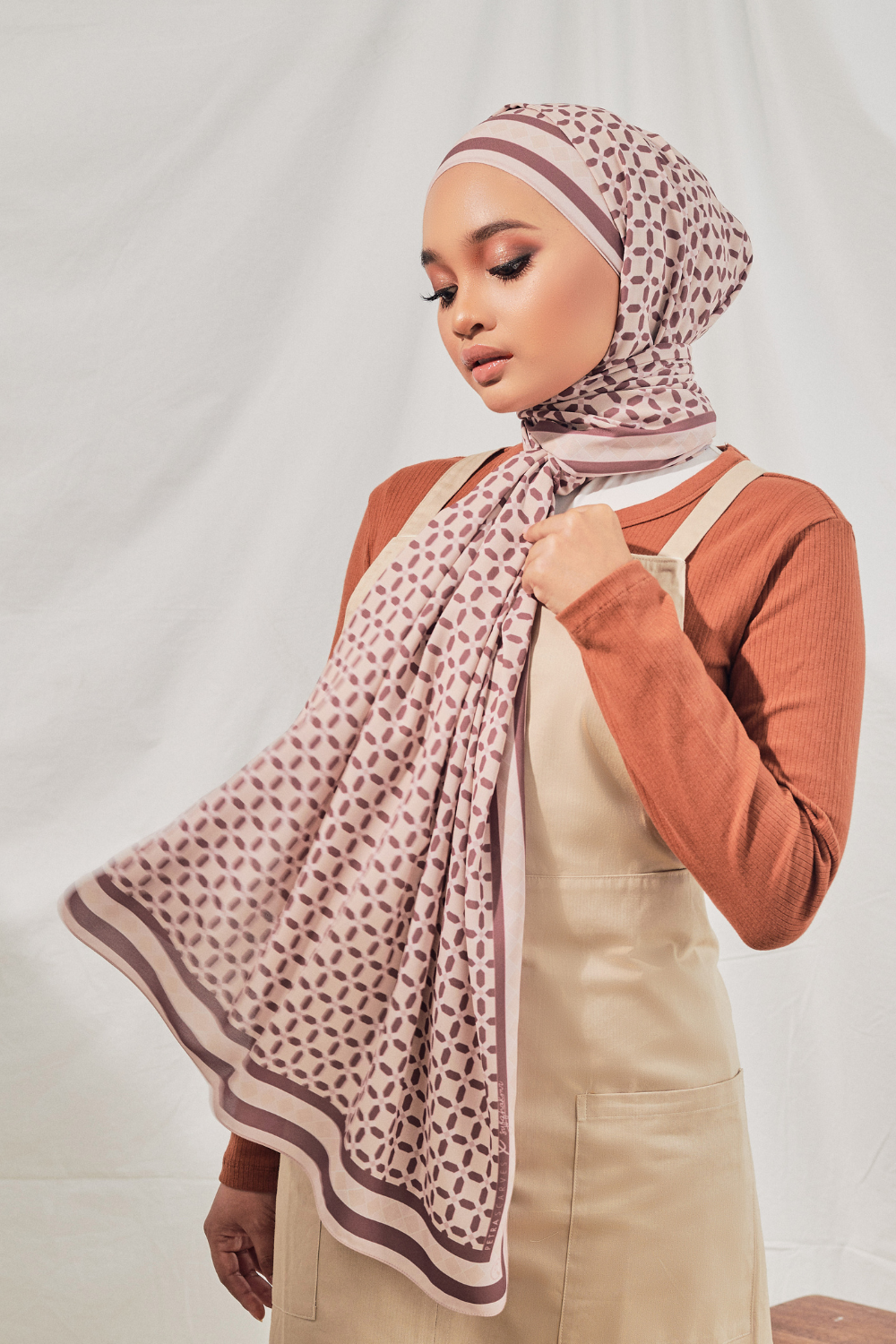 Petrascarves X Syfqhakmr Collection Shawl- Muted Pink & Maroon