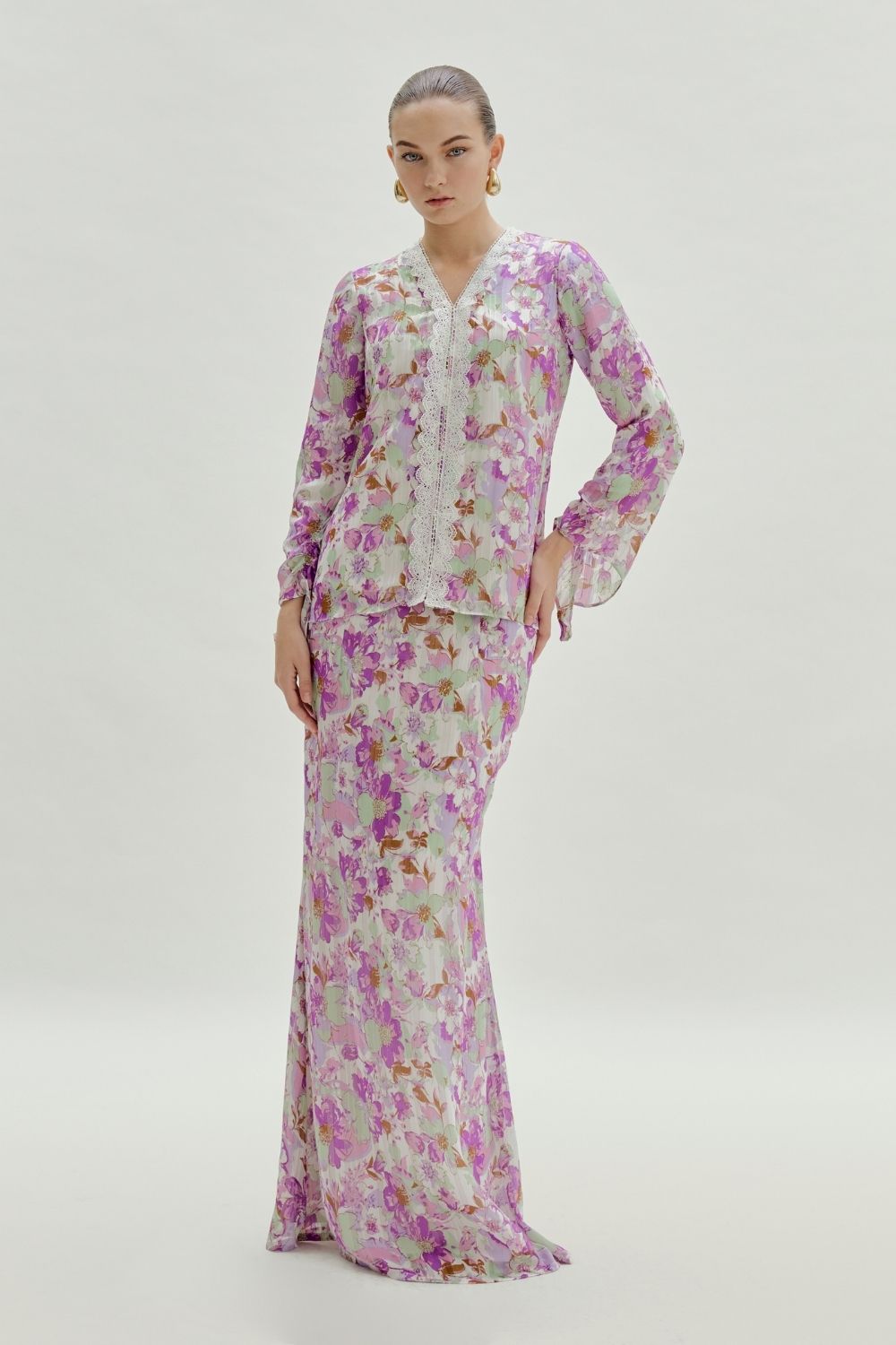 Amarinda Chiffon Loose Kebaya