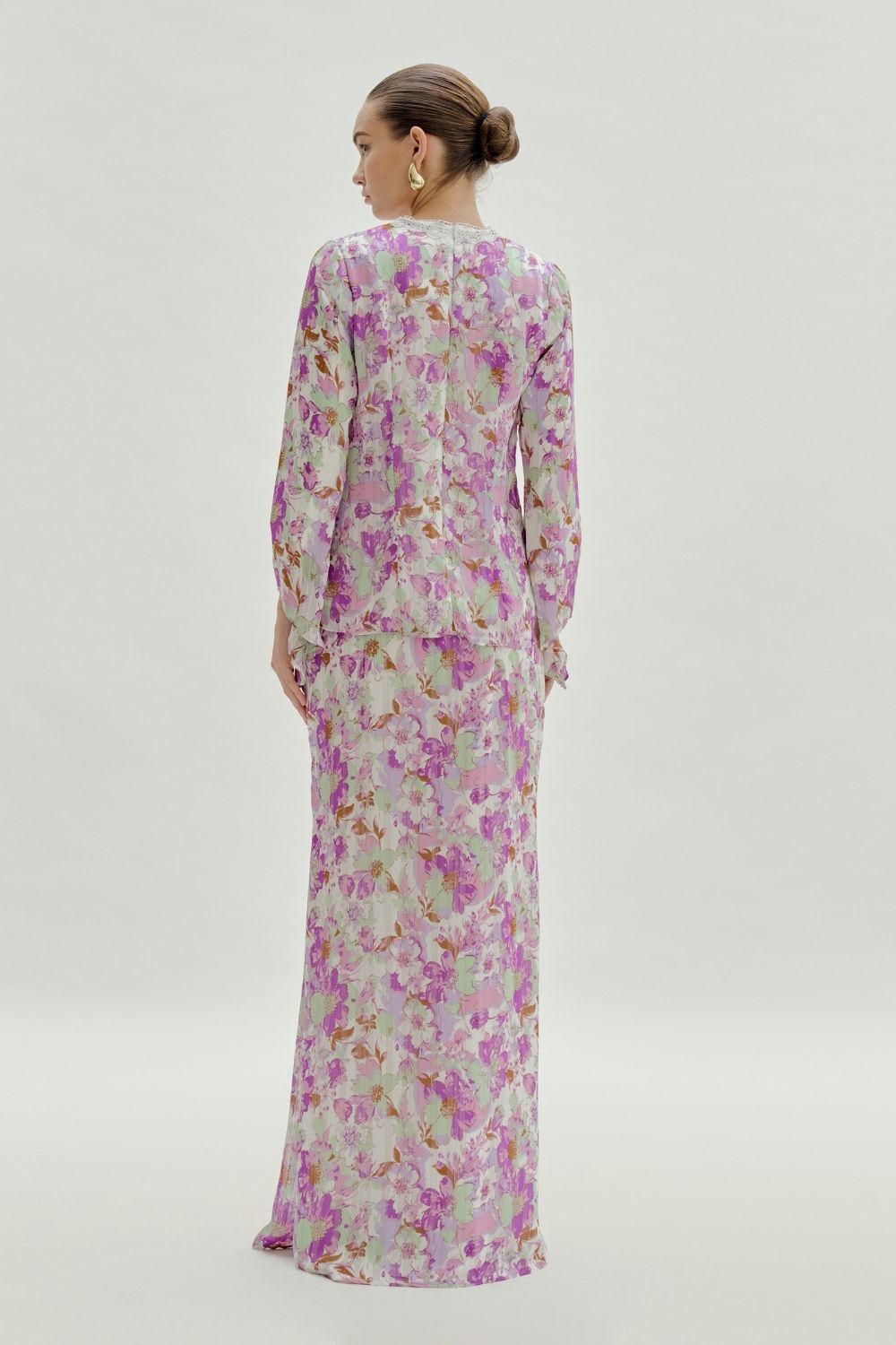 Amarinda Chiffon Loose Kebaya