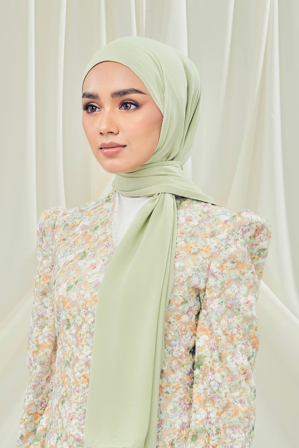 Petrascarves - Alyssa Basics Shawl (Apple Tea)