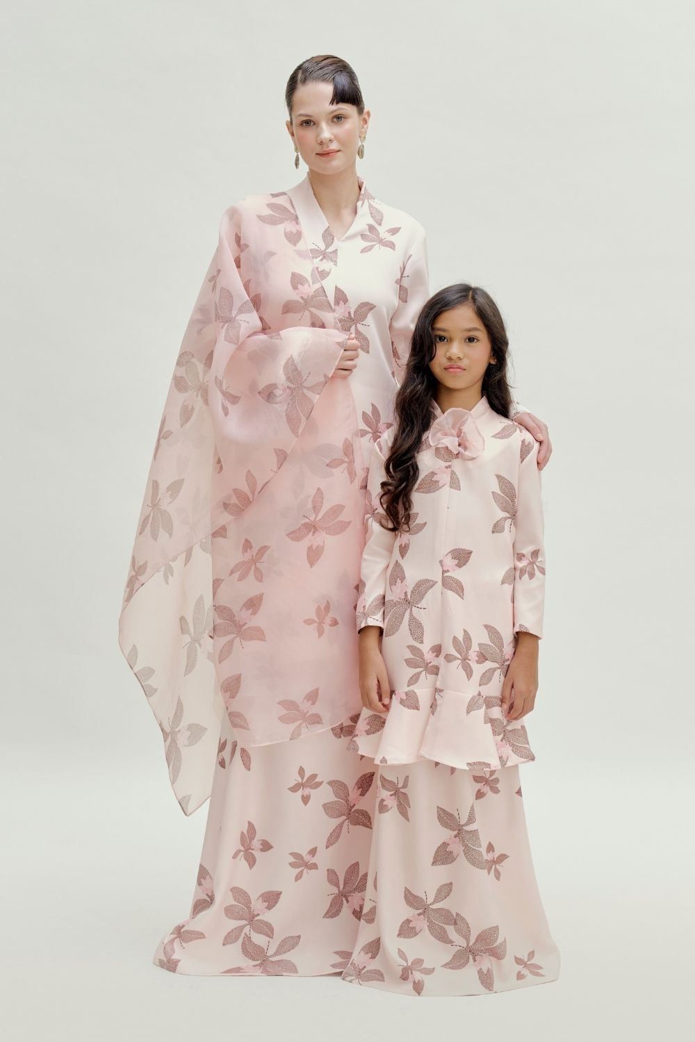 Mendela Ruffled Modern Kurung With Organza Shawl