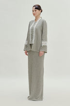Lilith Essential Lace Kebaya (Black)
