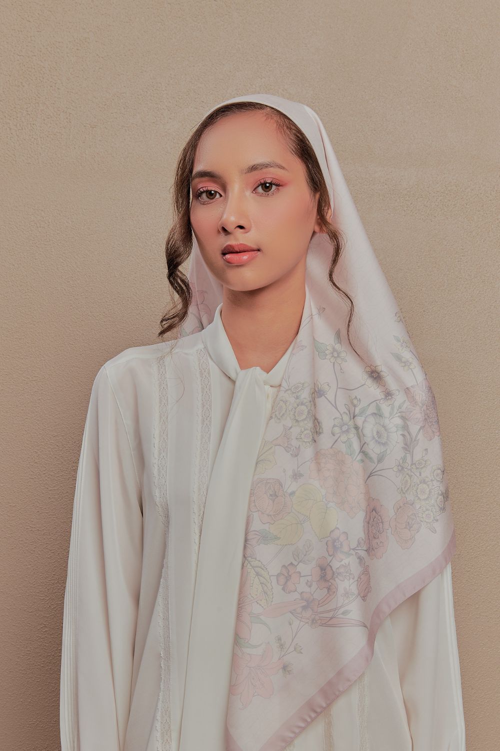Petrascarves Blossom Raya Collection Square (Pinkish Nude)