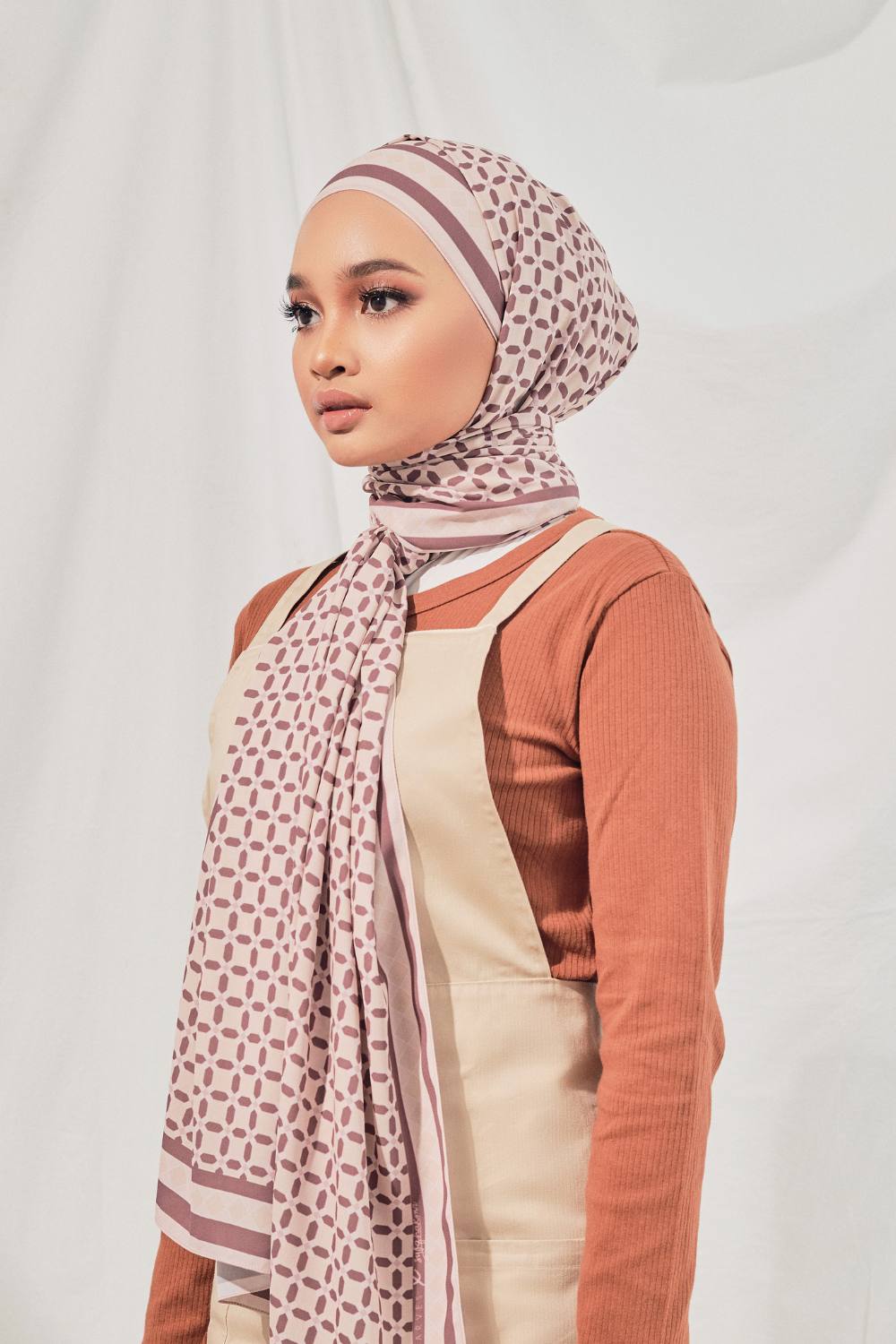 Petrascarves X Syfqhakmr Collection Shawl- Muted Pink & Maroon