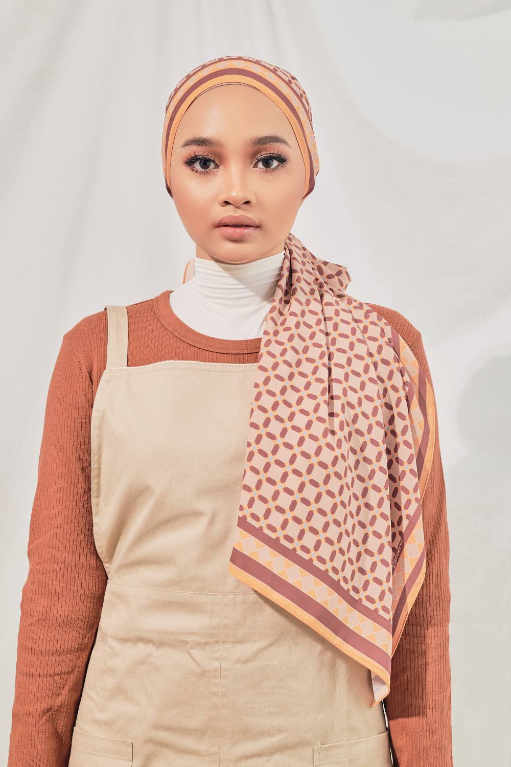 Petrascarves X Syfqhakmr Collection Shawl- Terracotta & Rusty Maroon