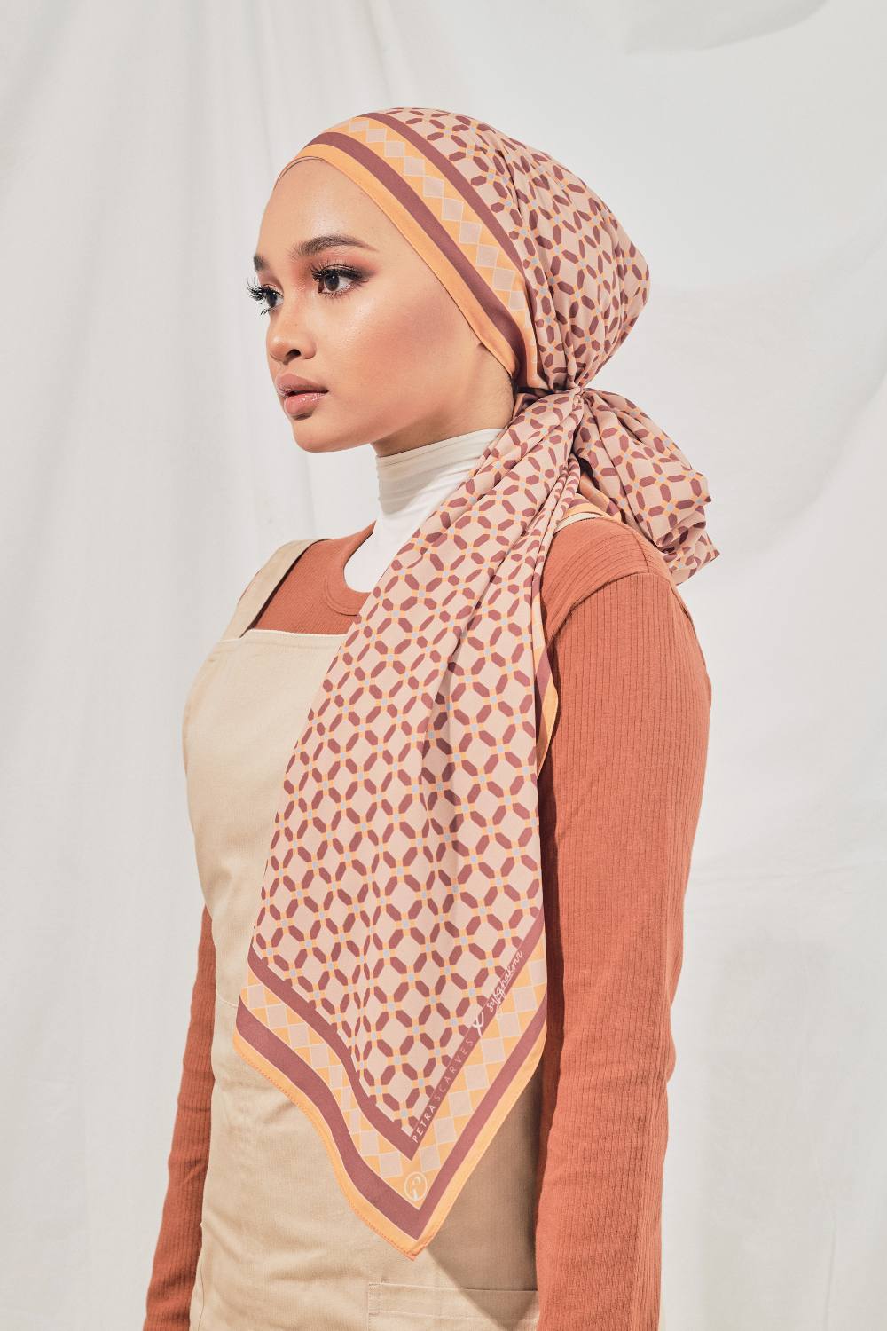 Petrascarves X Syfqhakmr Collection Shawl- Terracotta & Rusty Maroon