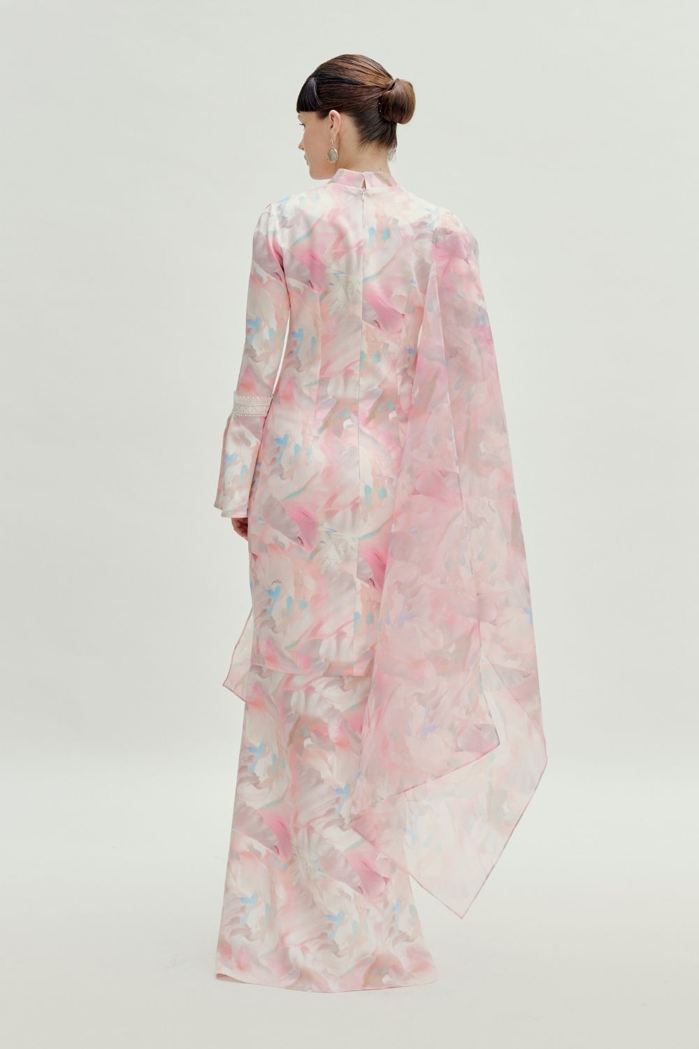 Yolanda Mandarin Modern Kurung With Organza Shawl