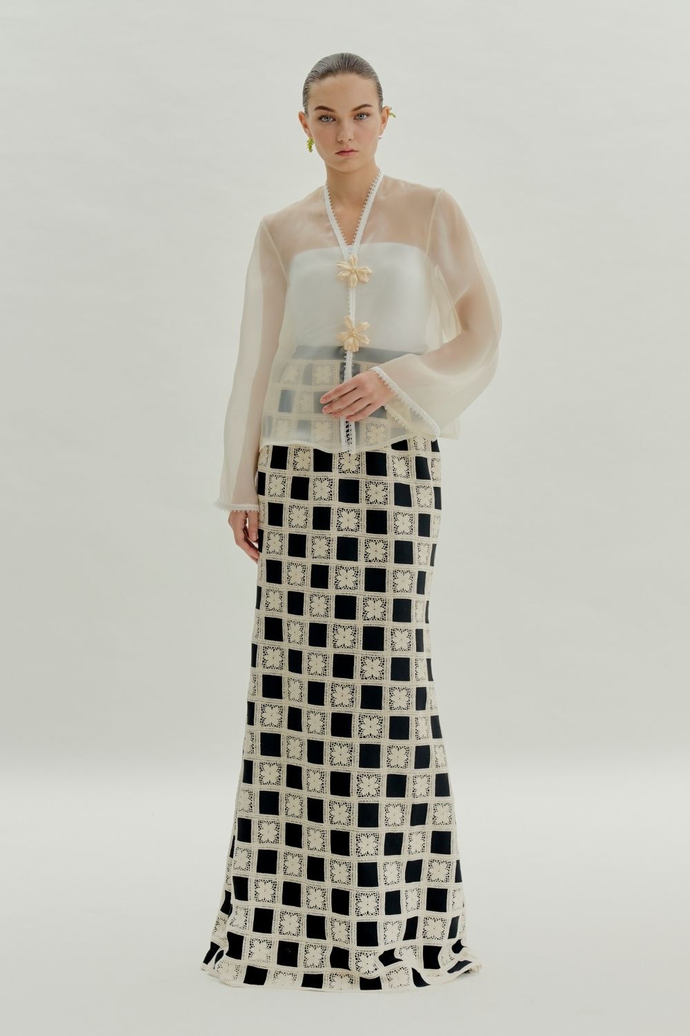 Zendaya Organza Modern Kebaya