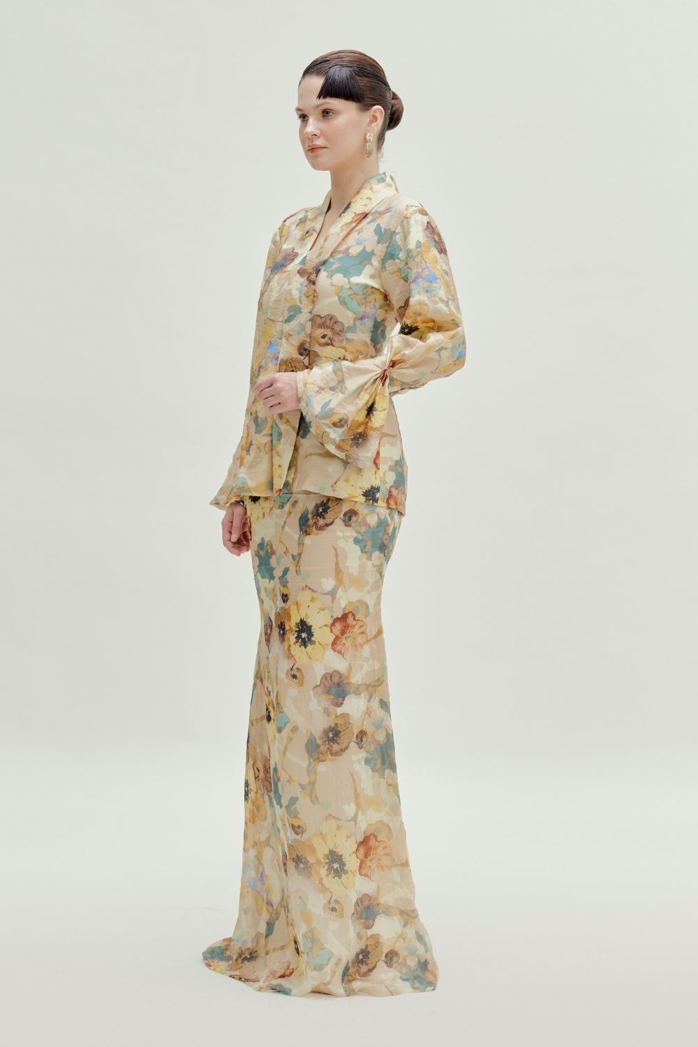 Zahnita Ruffled Modern Kebaya